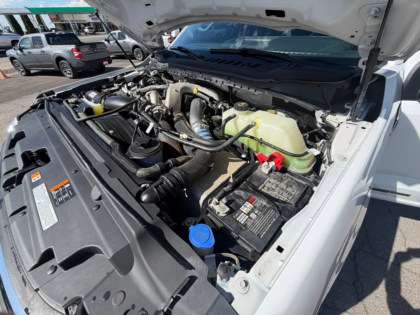 Used 2023 Ford F350 Lariat AWD/4WD image 35