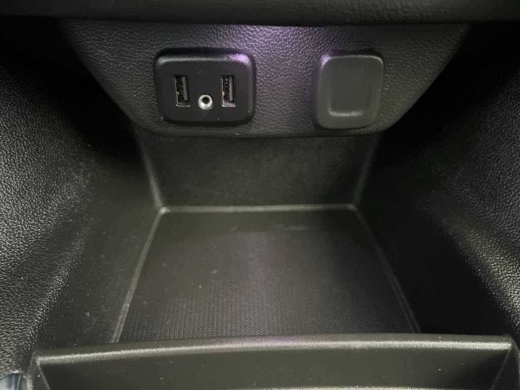 Used 2020 Chevrolet Traverse LS FWD image 66