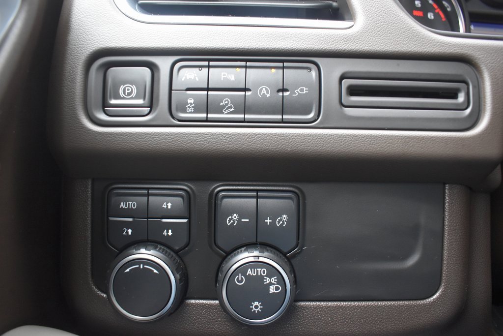 Used 2021 Chevrolet Tahoe Z71 w/ Luxury Package image 21