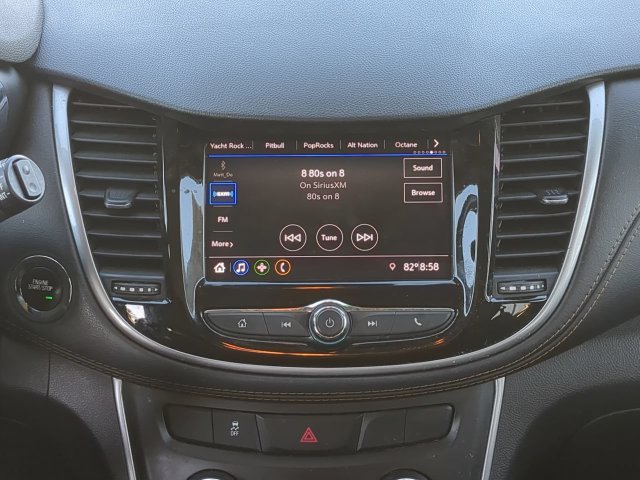 Used 2021 Chevrolet Trax LT w/ Midnight Edition FWD image 19