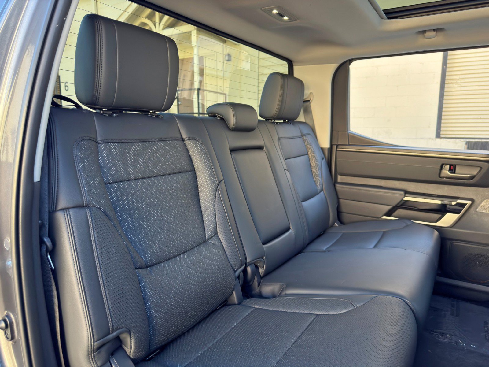 Used 2024 Toyota Tundra Limited AWD/4WD image 39