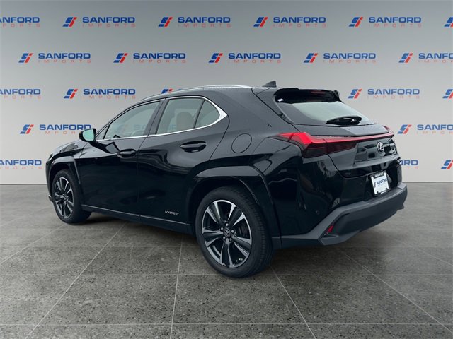 Used 2022 Lexus UX 250h w/ Premium Package image 3
