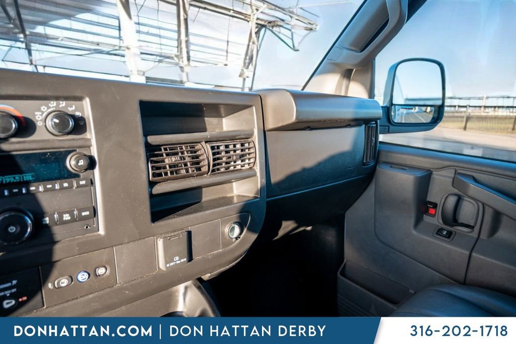 Used 2023 GMC Savana 2500 w/ Driver Convenience Package image 11