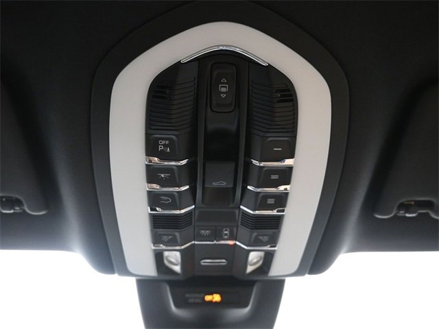 Used 2019 Porsche Macan Base image 41