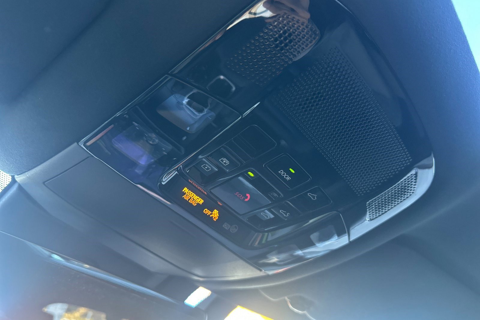 Certified 2024 Lexus RX 450h AWD w/ Luxury Package image 24