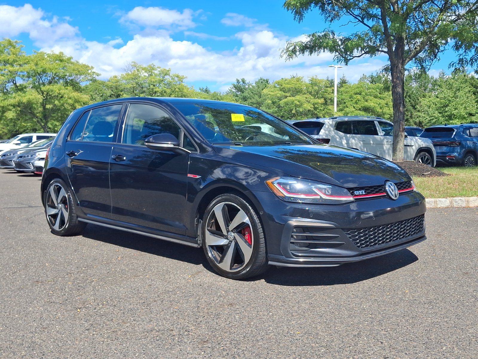 Used 2018 Volkswagen GTI Autobahn FWD image 1