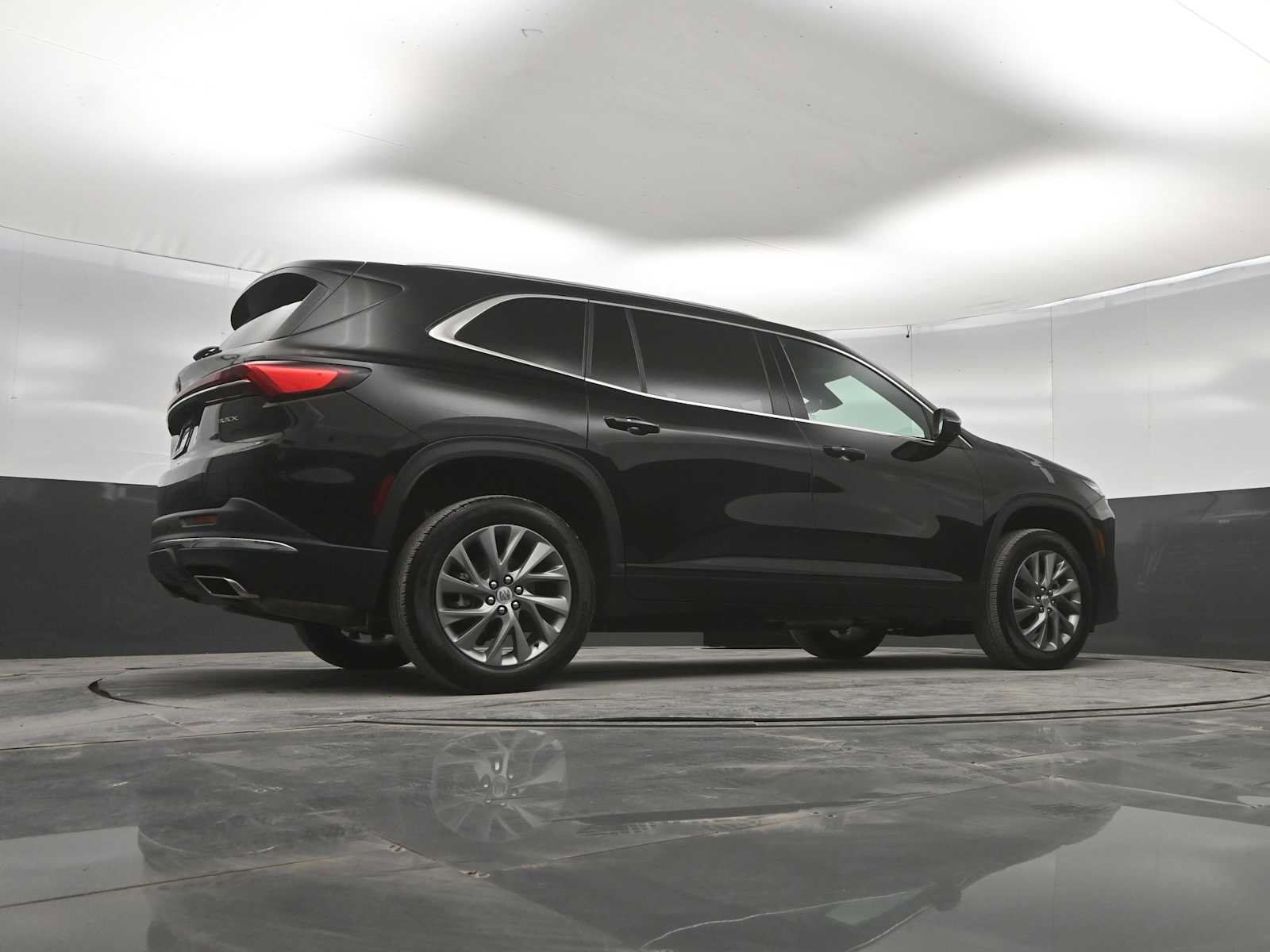 Used 2026 Buick Enclave Preferred FWD image 40