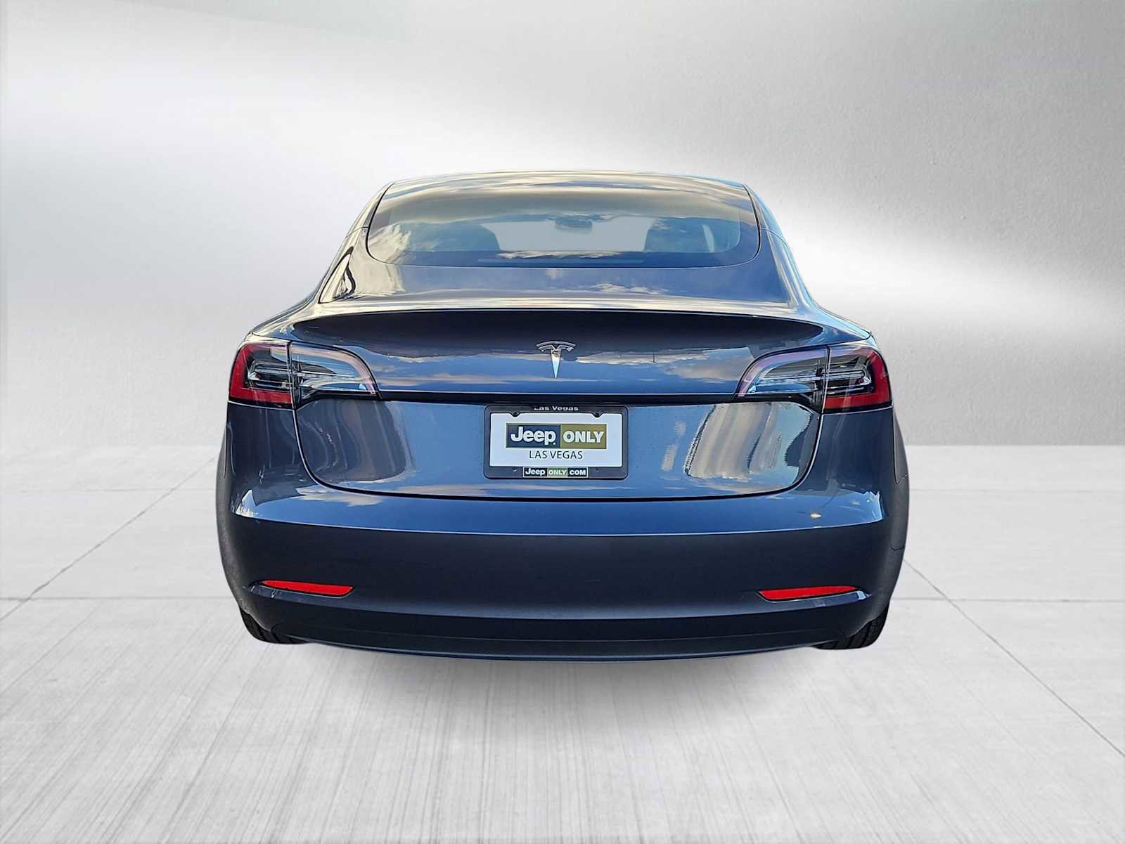 Used 2023 Tesla Model 3 Standard Range image 7