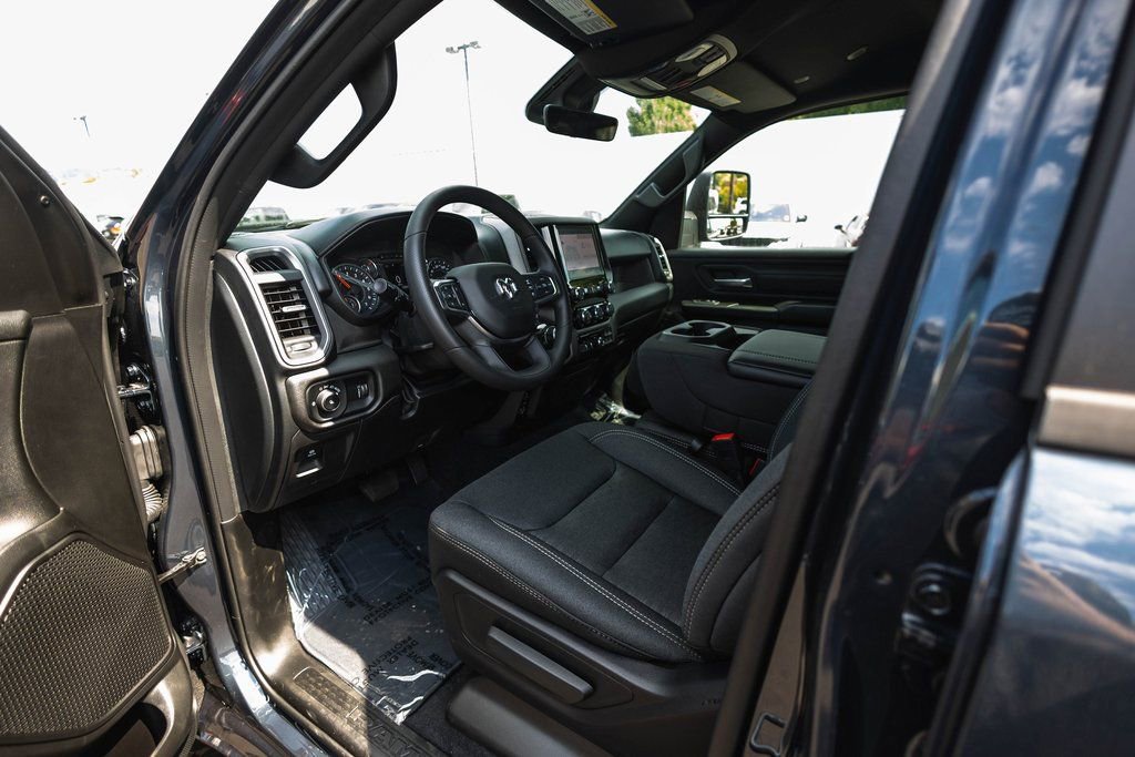 New 2026 RAM 1500 Tradesman w/ Off Road Group image 18