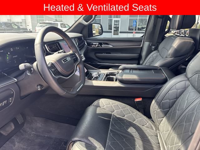 Used 2024 Jeep Grand Wagoneer Series III w/ Rear Seat Video Group 1 AWD/4WD image 10