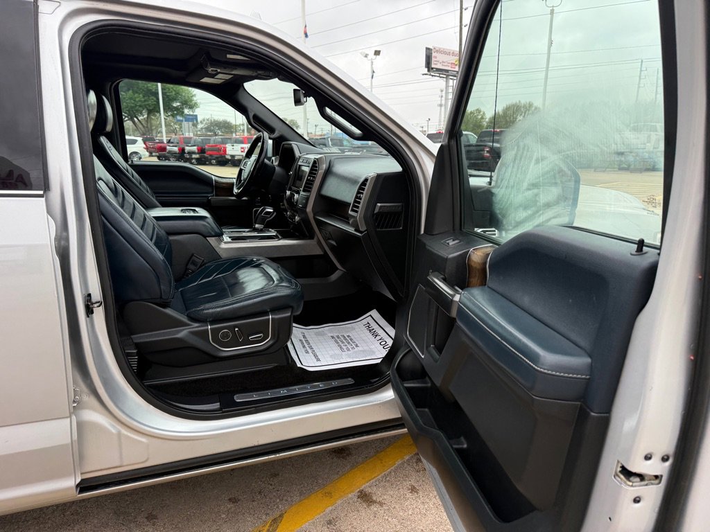 Used 2018 Ford F150 Limited w/ Trailer Tow Package image 9