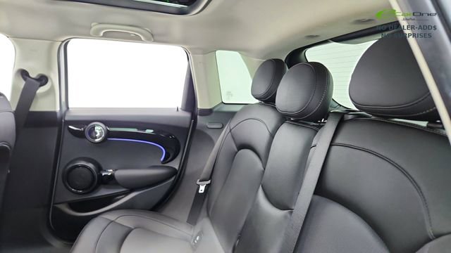 Used 2023 MINI Cooper S image 29