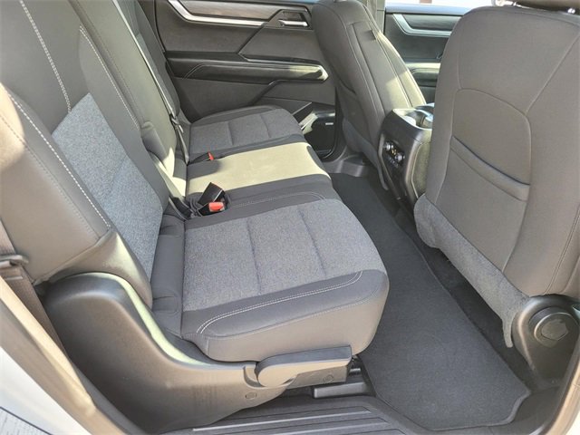 Used 2025 GMC Acadia Elevation image 11