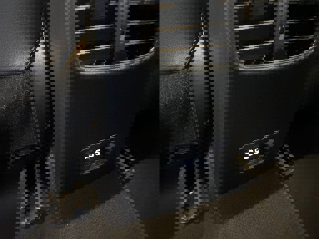 Used 2024 Toyota Corolla Cross XLE w/ Convenience Package image 35