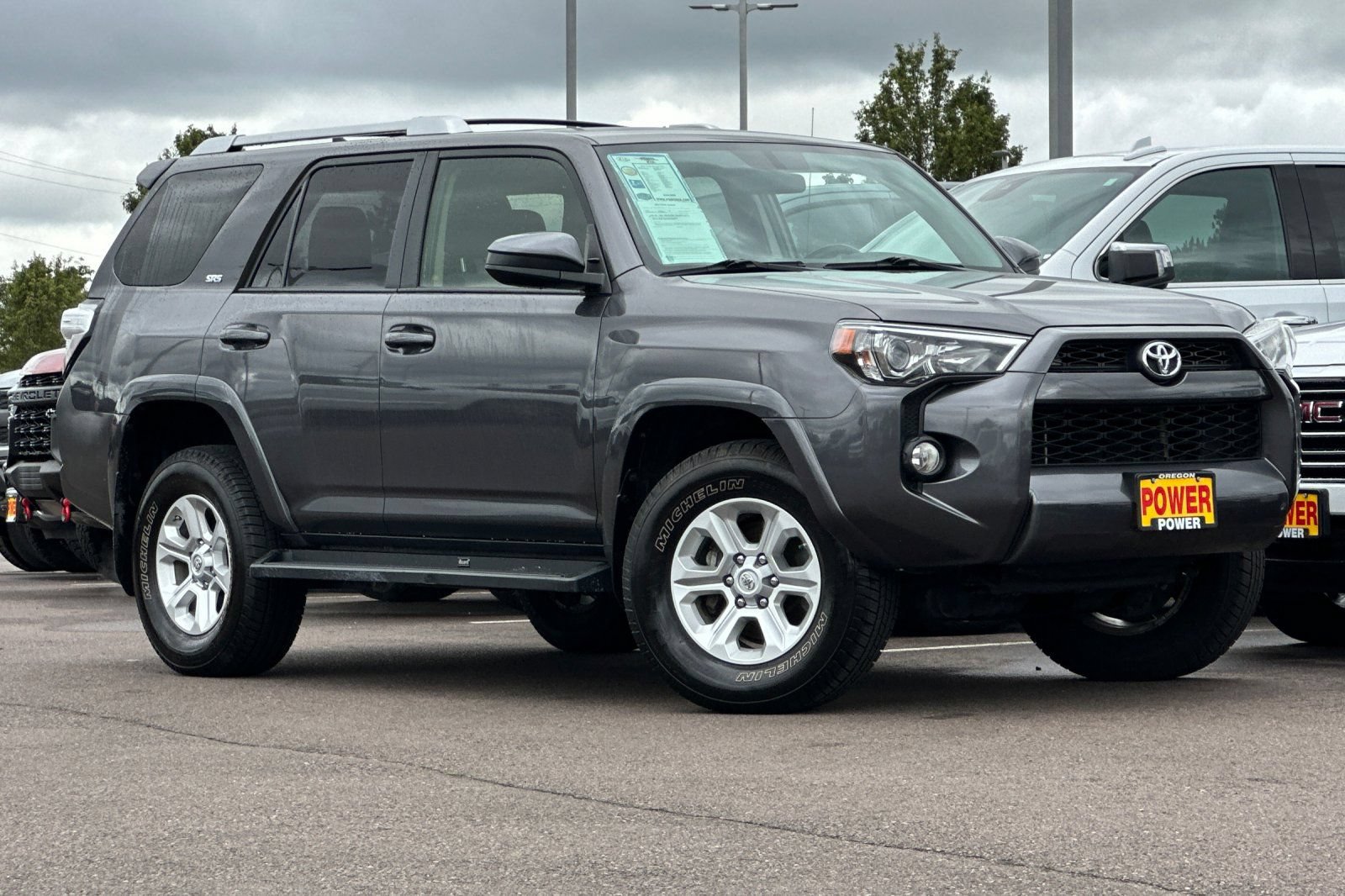 Used 2016 Toyota 4Runner SR5 AWD/4WD image 2