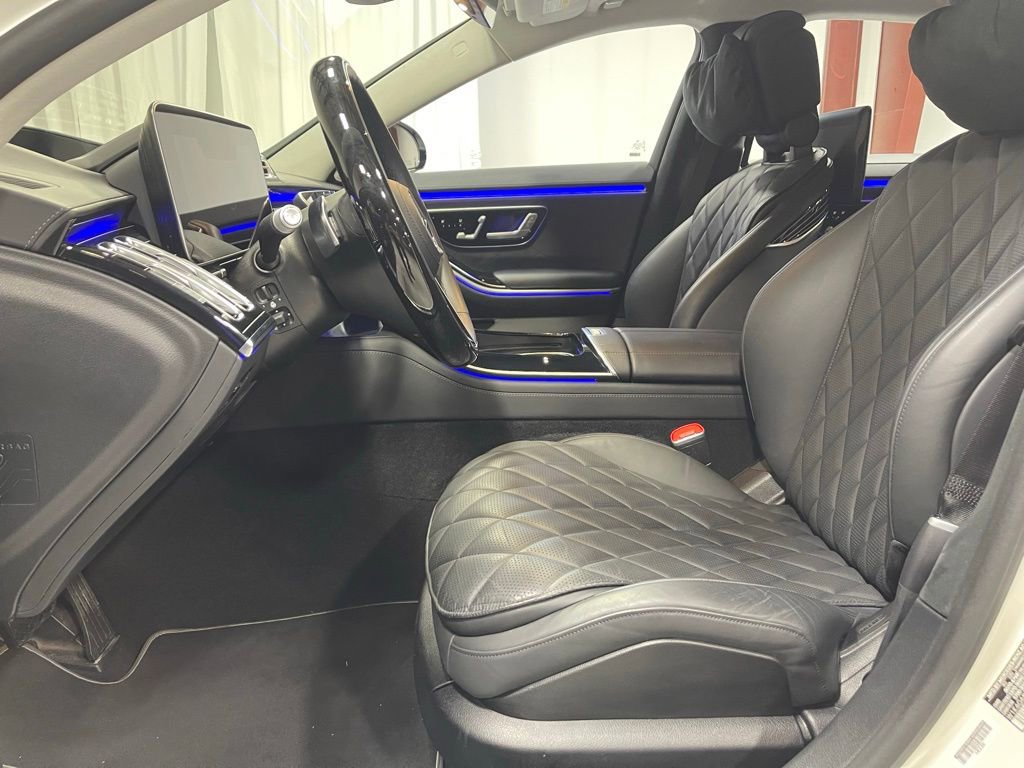 Used 2023 Mercedes-Benz S 580e 4MATIC Sedan w/ 3D Technology Package image 19