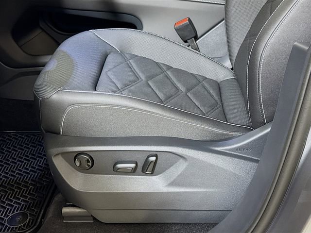 New 2026 Volkswagen Atlas SE image 16