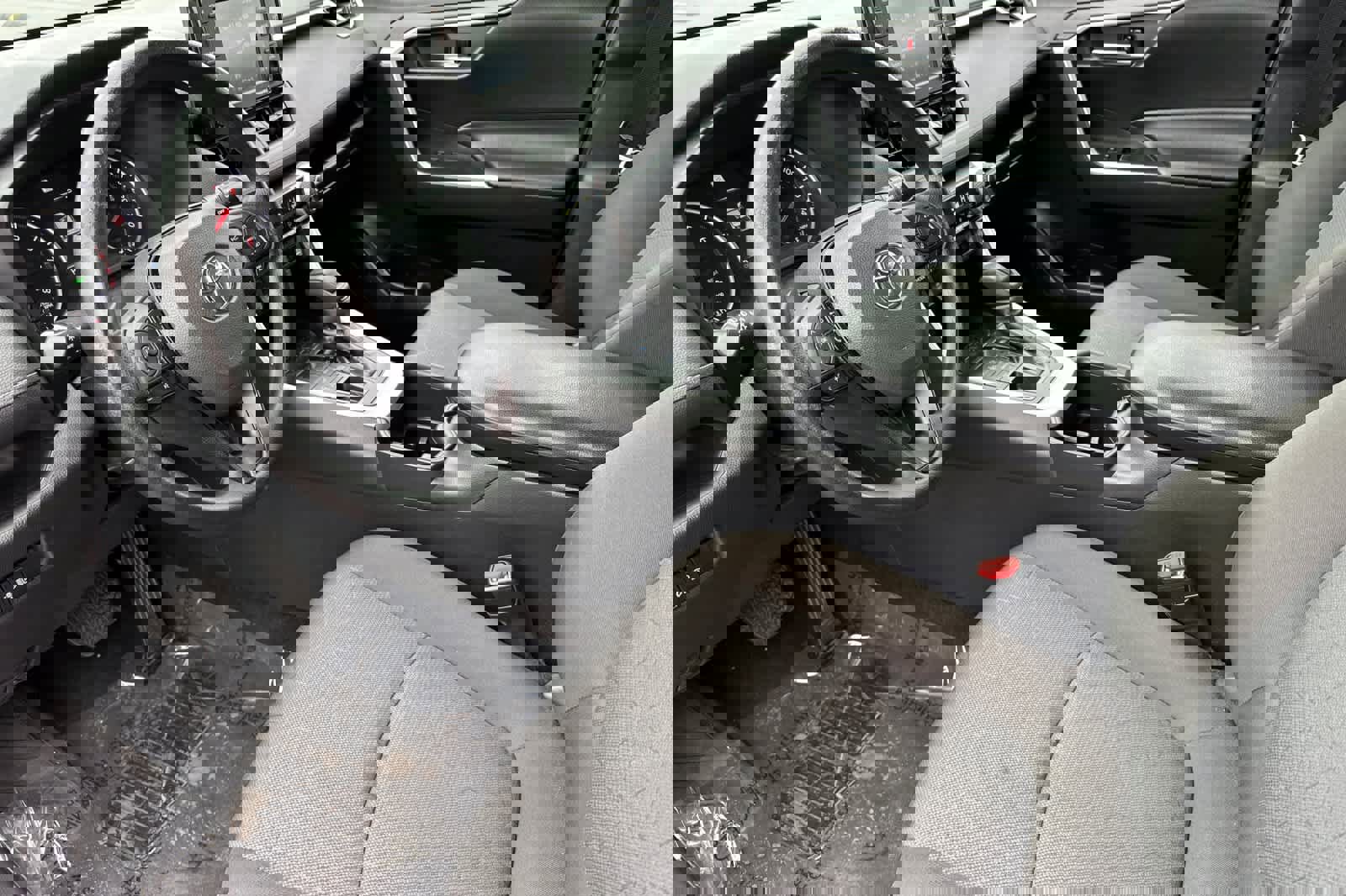 Used 2022 Toyota RAV4 XLE image 11