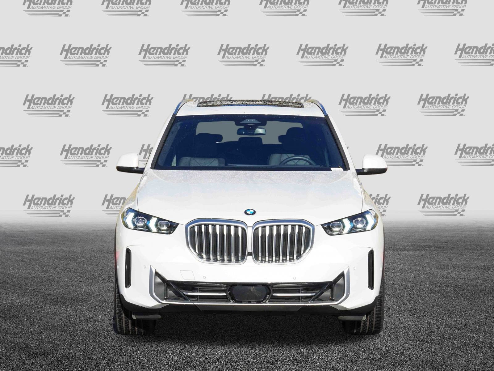 Used 2025 BMW X5 sDrive40i w/ Premium Package image 3