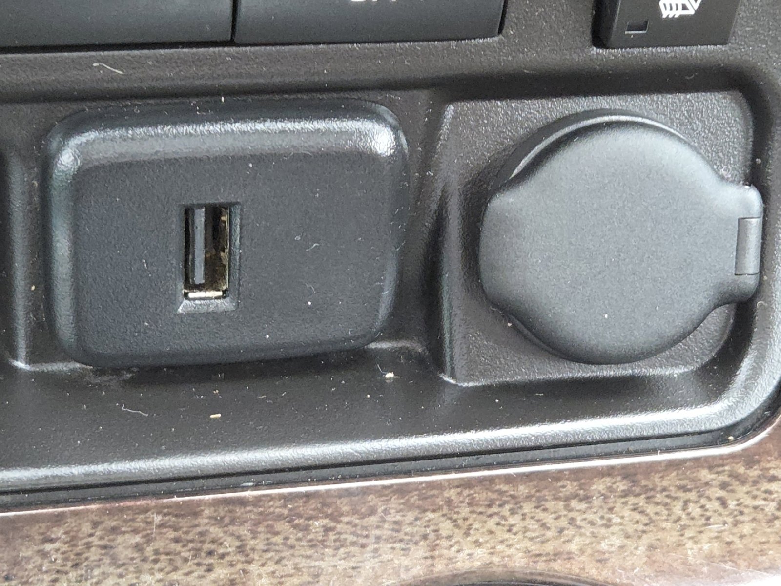 Used 2017 GMC Acadia Limited SLT image 7