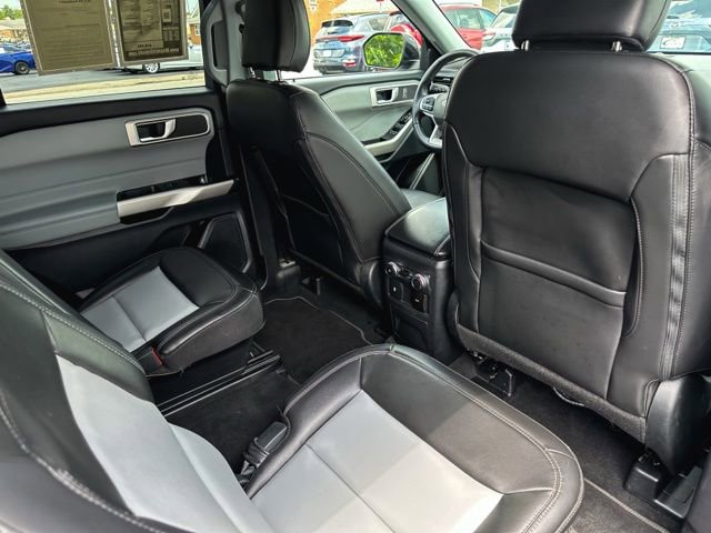 Used 2022 Ford Explorer XLT AWD/4WD image 24