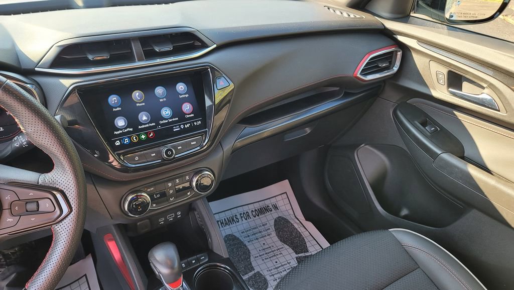 Used 2023 Chevrolet TrailBlazer RS w/ Convenience Package image 21