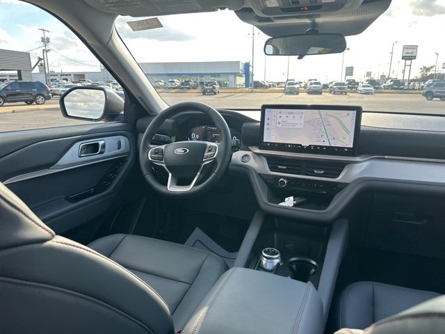 New 2026 Ford Explorer Active w/ Active Comfort Package image 14