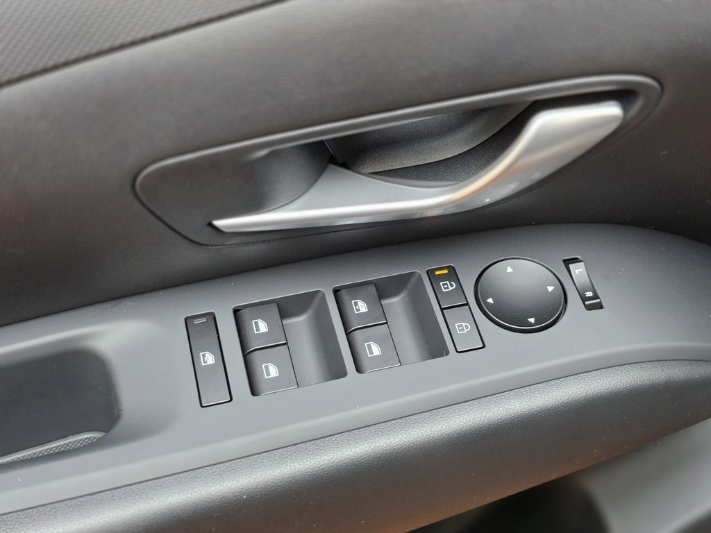 New 2026 Hyundai Tucson SE image 26