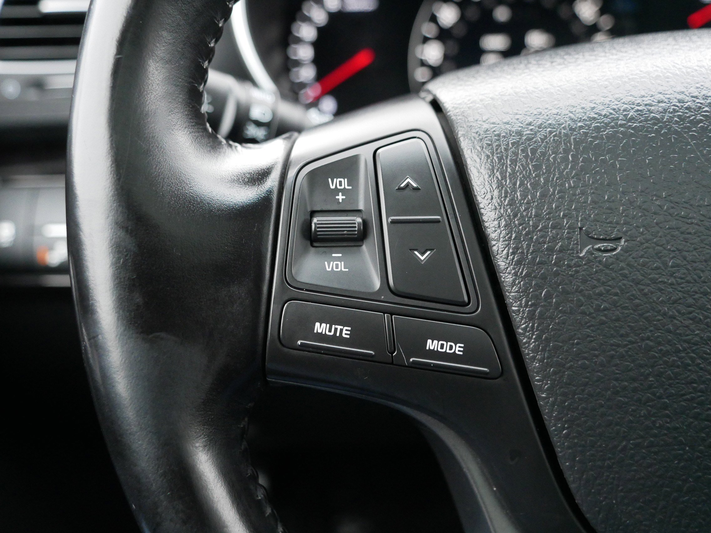 Used 2014 Kia Sorento SX w/ 3rd Row Package image 31