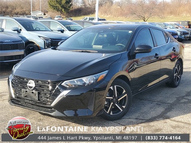 Used 2025 Nissan Sentra SV image 32