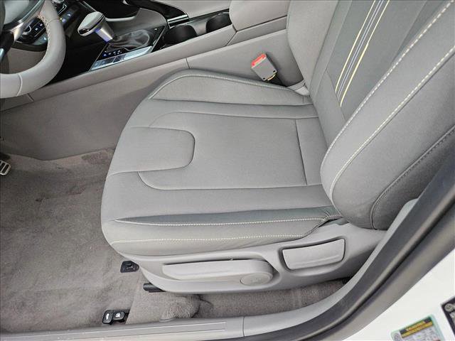 New 2026 Hyundai Elantra SEL Sport Premium image 4
