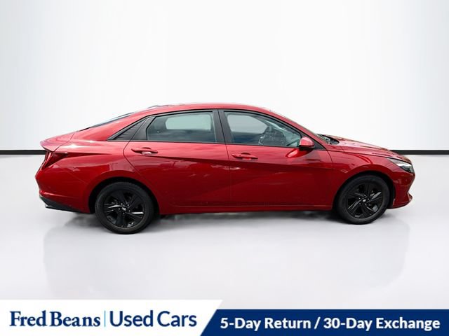 Certified 2022 Hyundai Elantra Blue FWD image 11