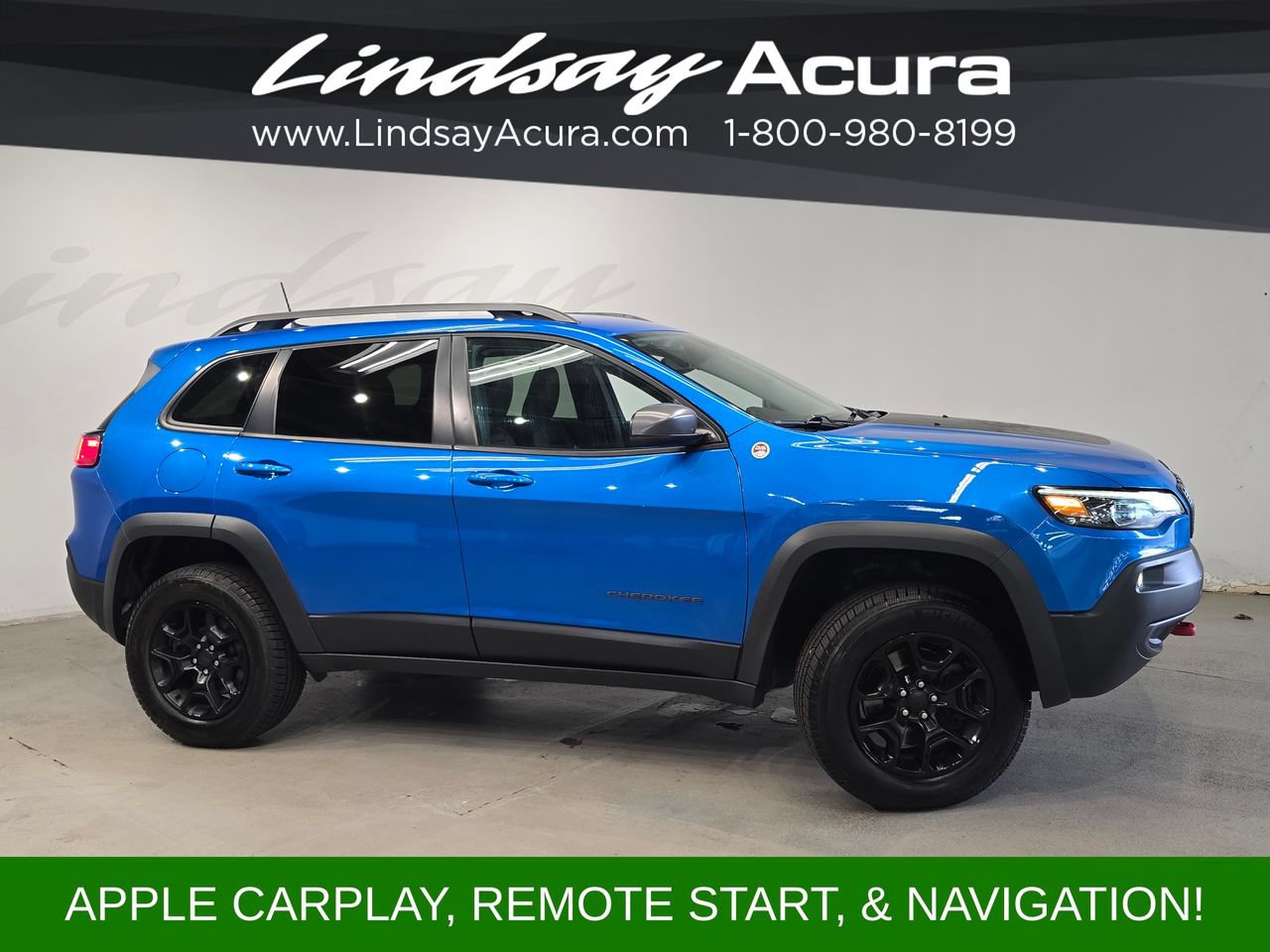 Used 2019 Jeep Cherokee Trailhawk w/ Cold Weather Group AWD/4WD image 3