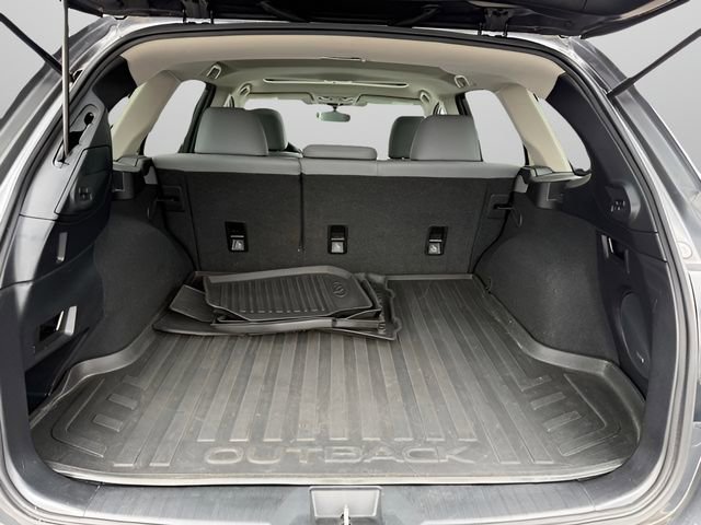 Used 2018 Subaru Outback 2.5i Limited AWD/4WD image 11