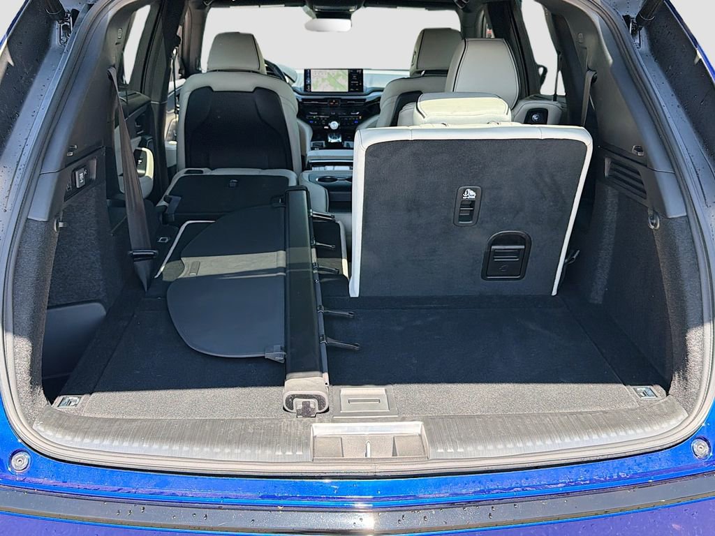 Used 2025 Acura MDX A-Spec image 36
