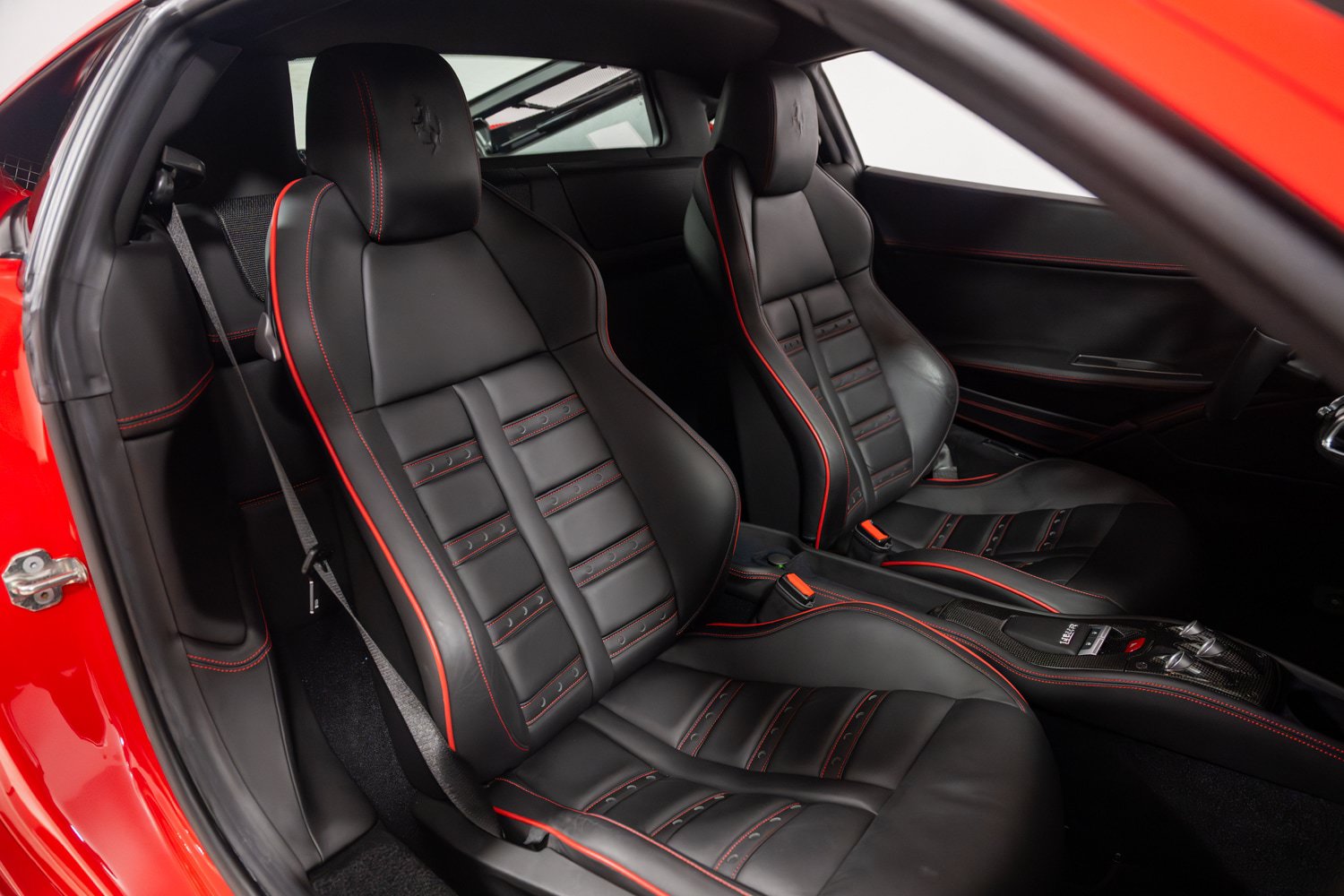 Used 2011 Ferrari 458 Italia Coupe RWD image 25