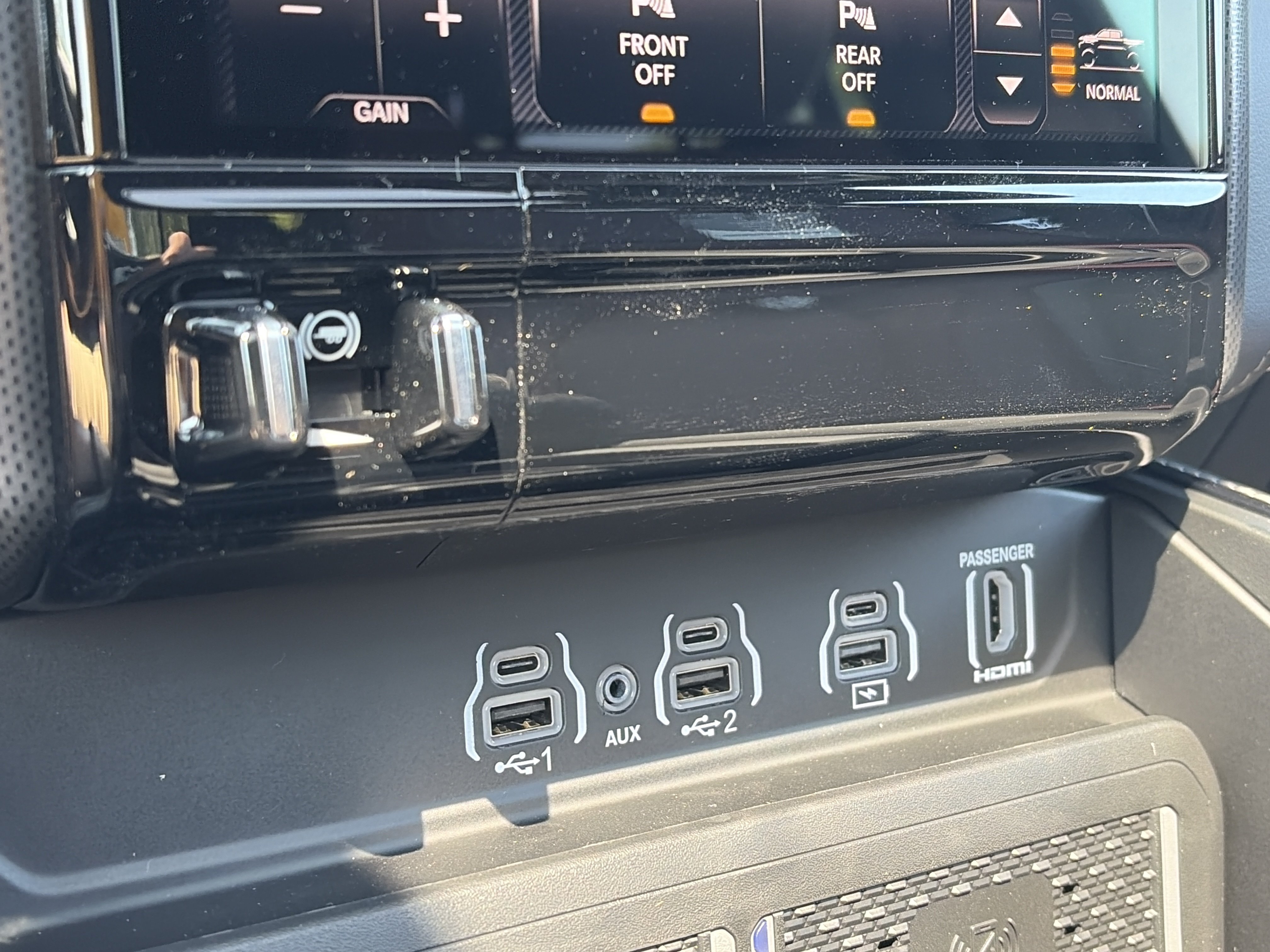 New 2026 RAM 1500 Limited AWD/4WD image 9