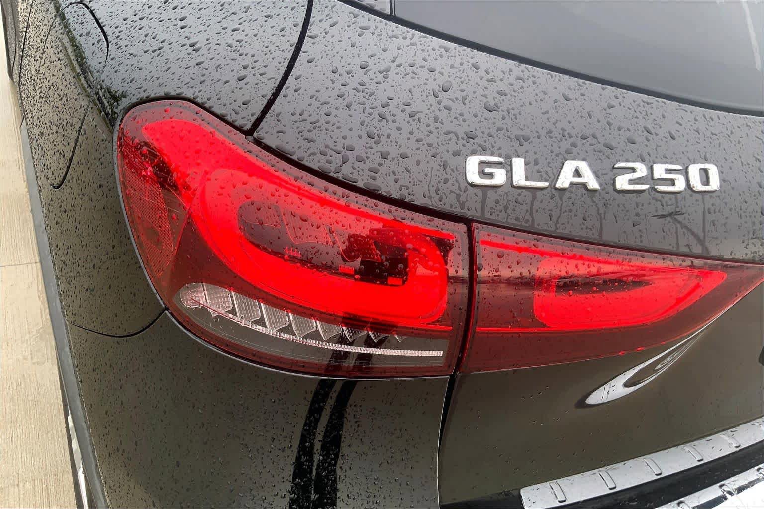 Certified 2021 Mercedes-Benz GLA 250 image 25