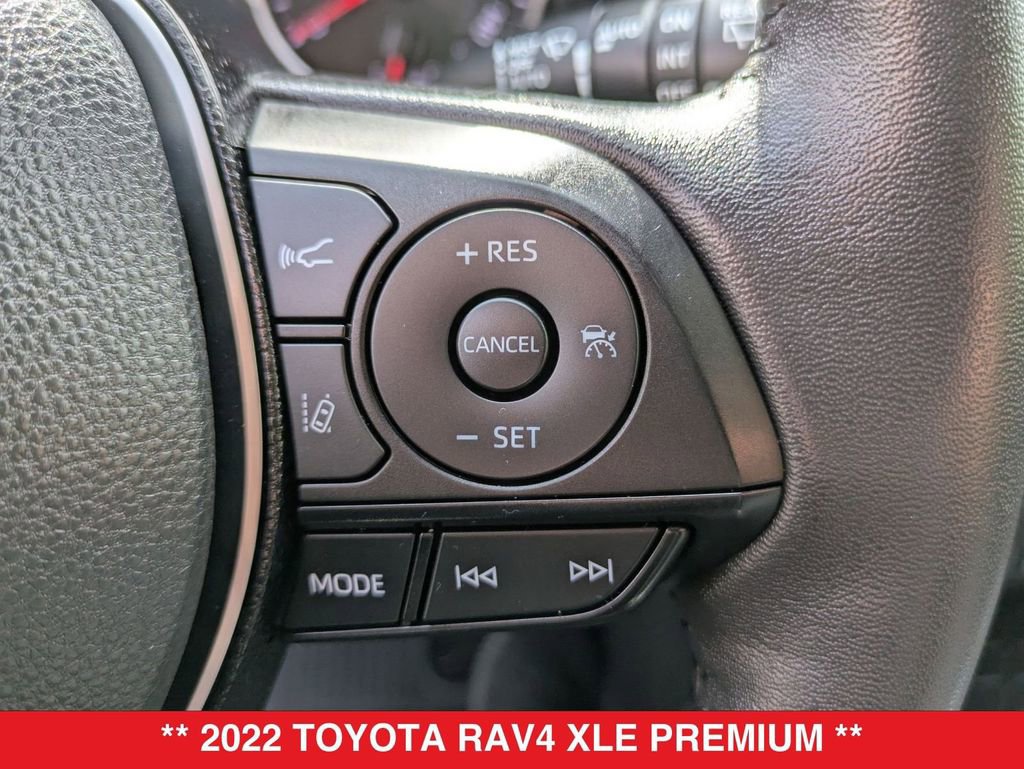 Used 2022 Toyota RAV4 XLE Premium image 25