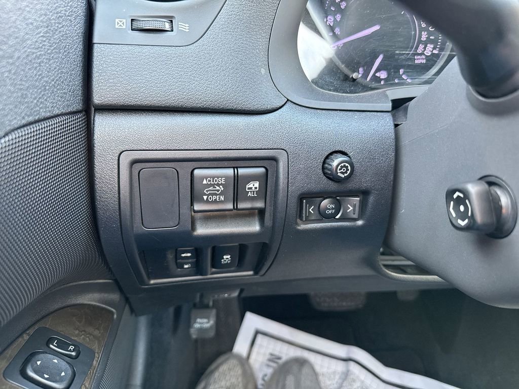 Used 2013 Lexus IS 250C w/ Luxury Pkg image 17