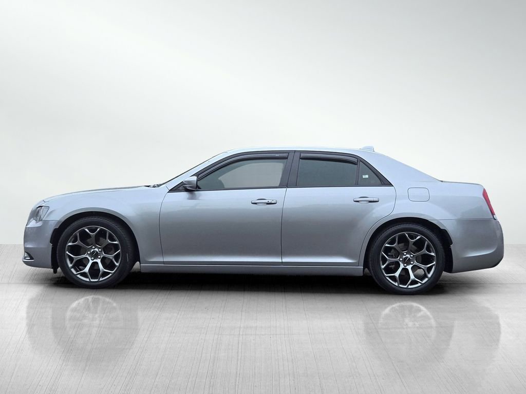 Used 2017 Chrysler 300 S image 7