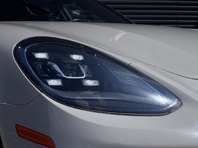Certified 2023 Porsche Panamera Platinum Edition RWD image 12