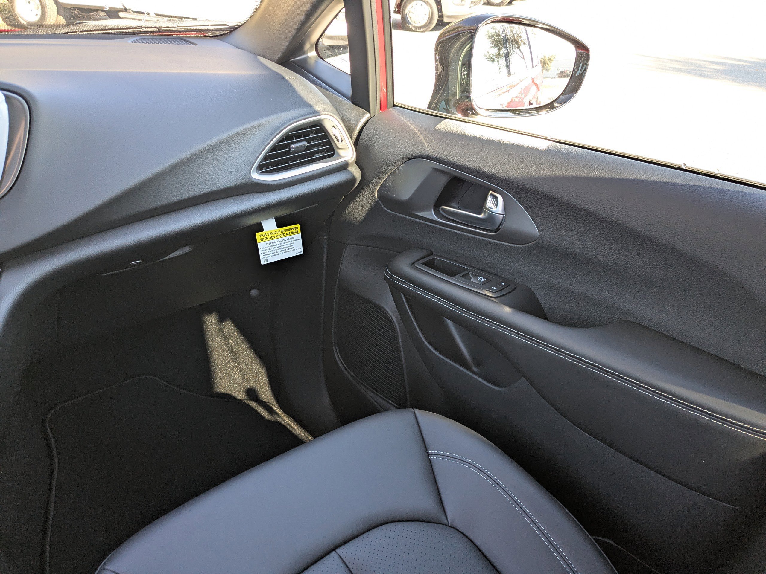 New 2026 Chrysler Voyager LX image 16