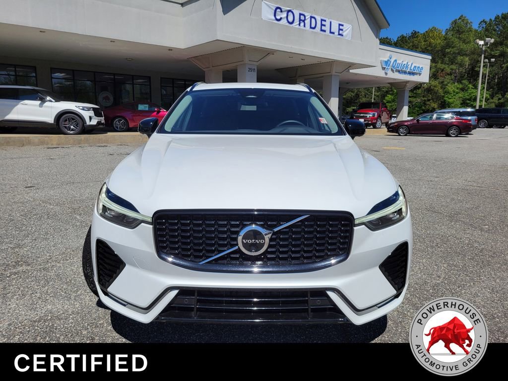 Used 2024 Volvo XC60 B5 Plus image 10