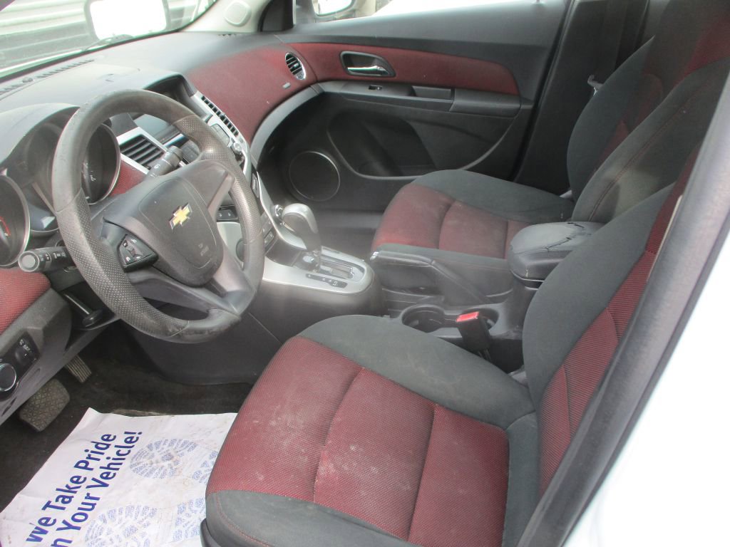 Used 2012 Chevrolet Cruze LT FWD image 11