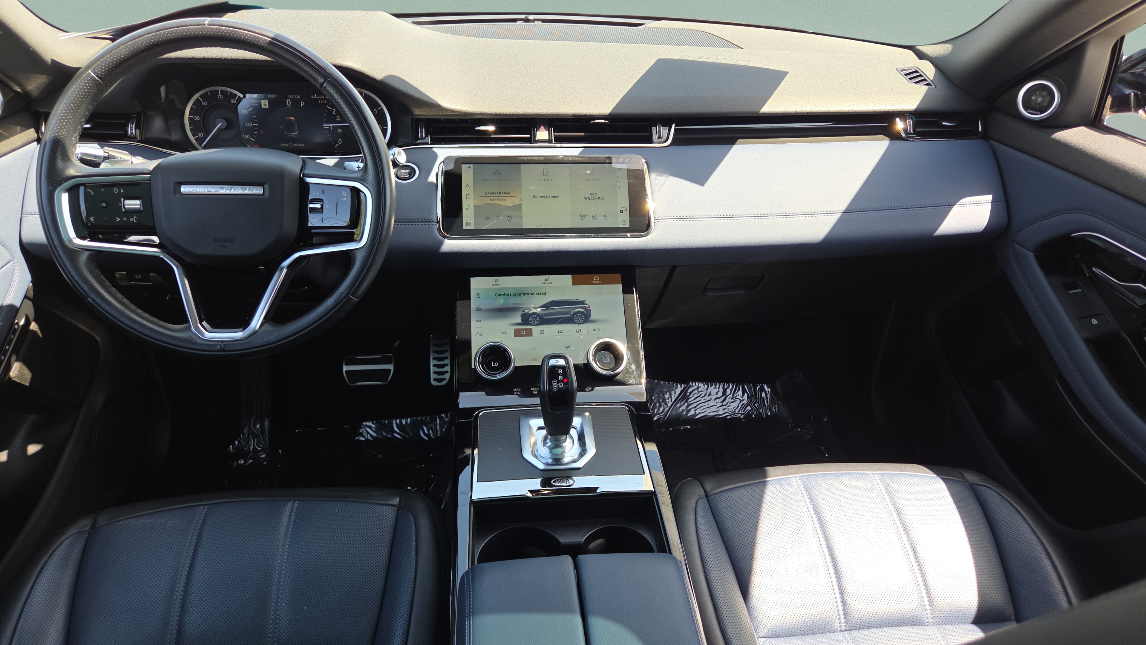 Used 2021 Land Rover Range Rover Evoque R-Dynamic S AWD/4WD image 13