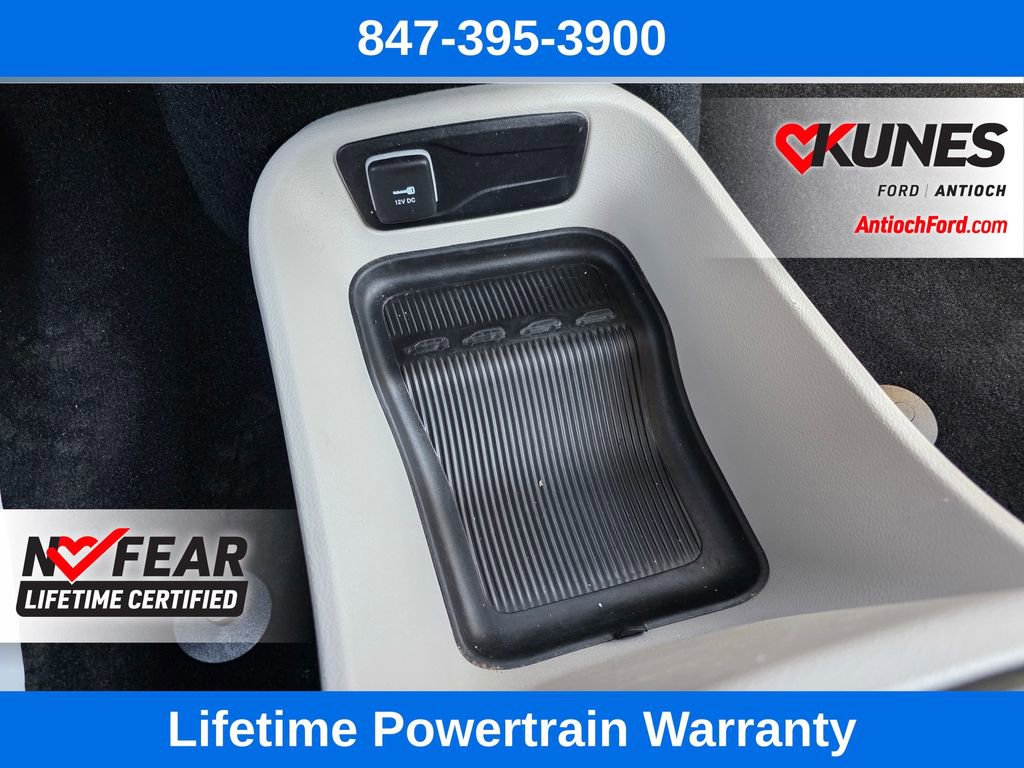 Used 2024 Chrysler Pacifica Touring-L image 62