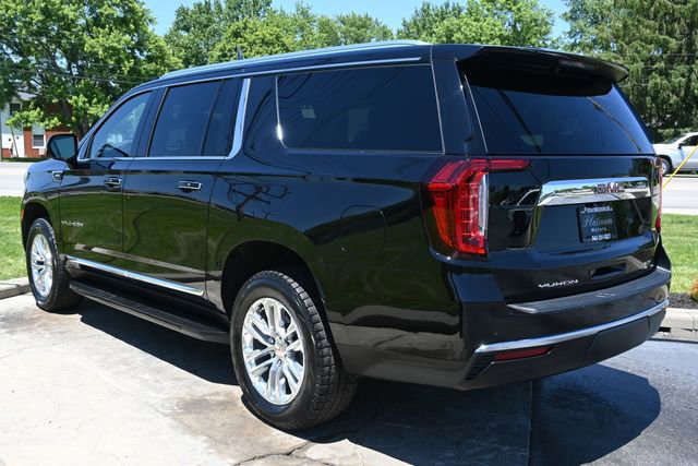 Used 2024 GMC Yukon XL SLT w/ SLT Premium Package AWD/4WD image 7