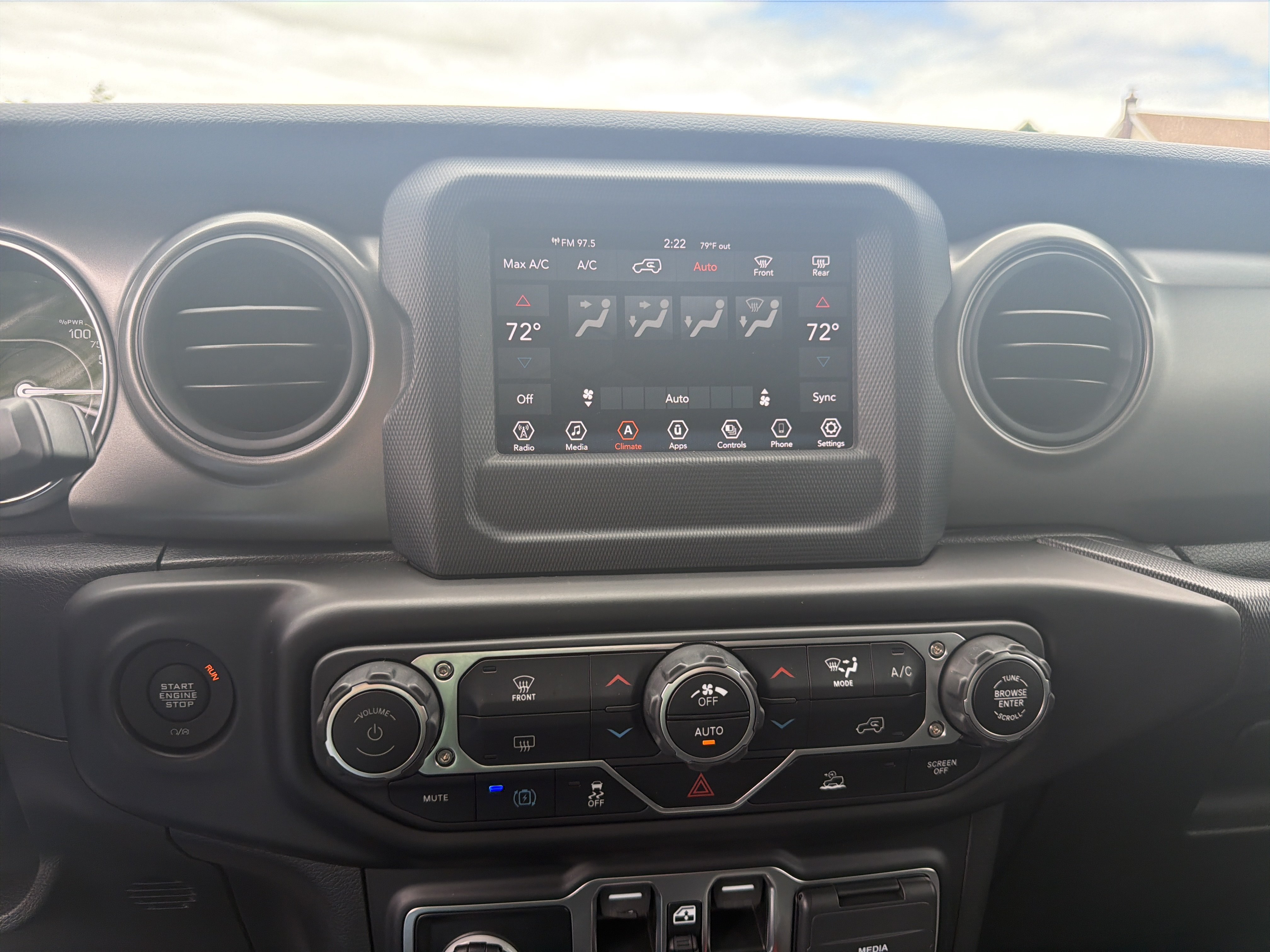 Certified 2023 Jeep Wrangler Unlimited w/ Convenience Group AWD/4WD image 23
