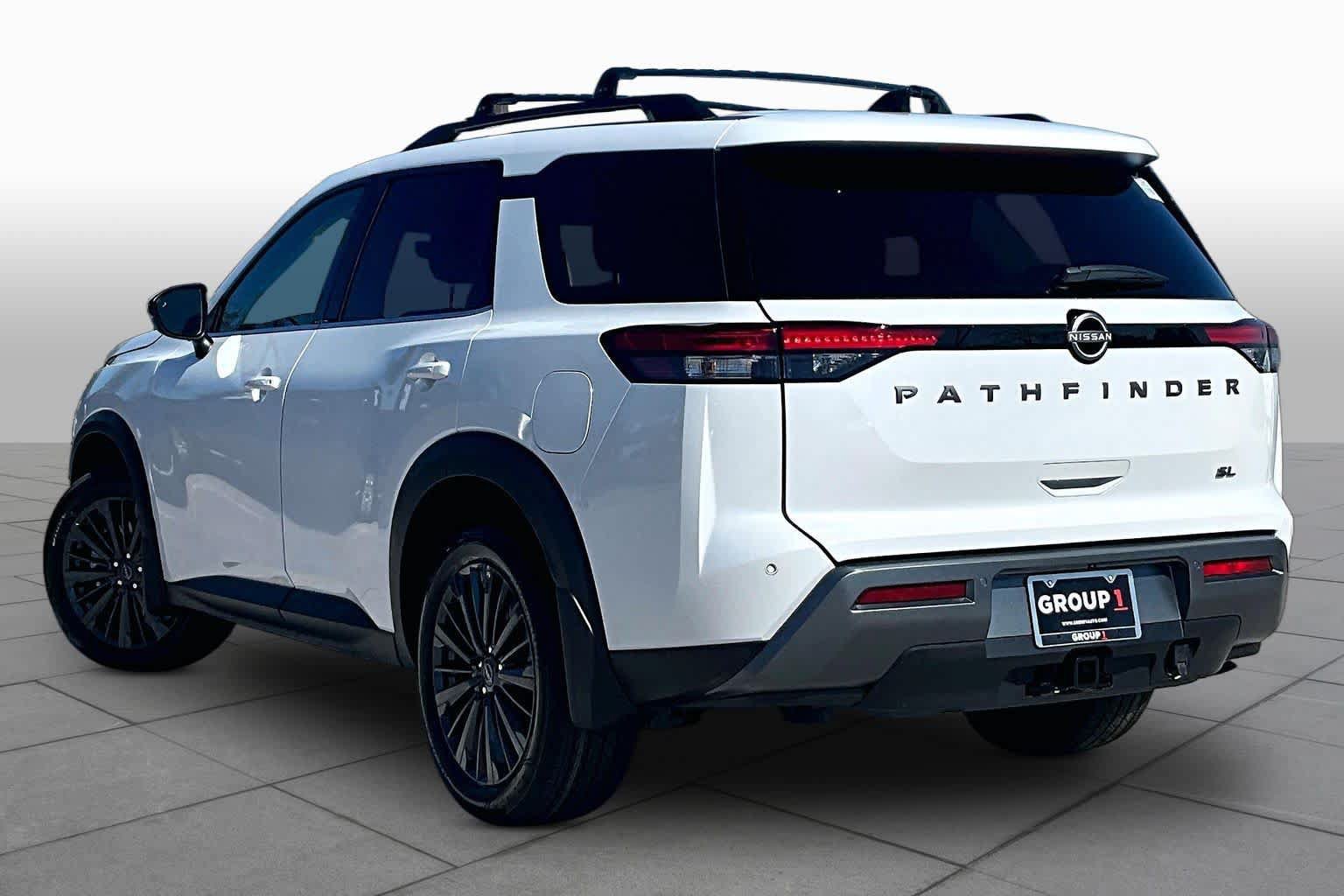 New 2026 Nissan Pathfinder SL FWD image 12